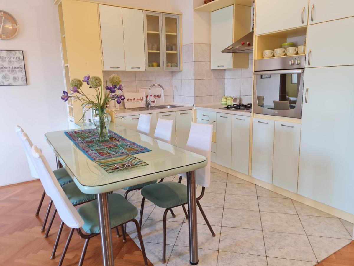 Apartment Silva, 50M From Beach Makarska Exterior foto